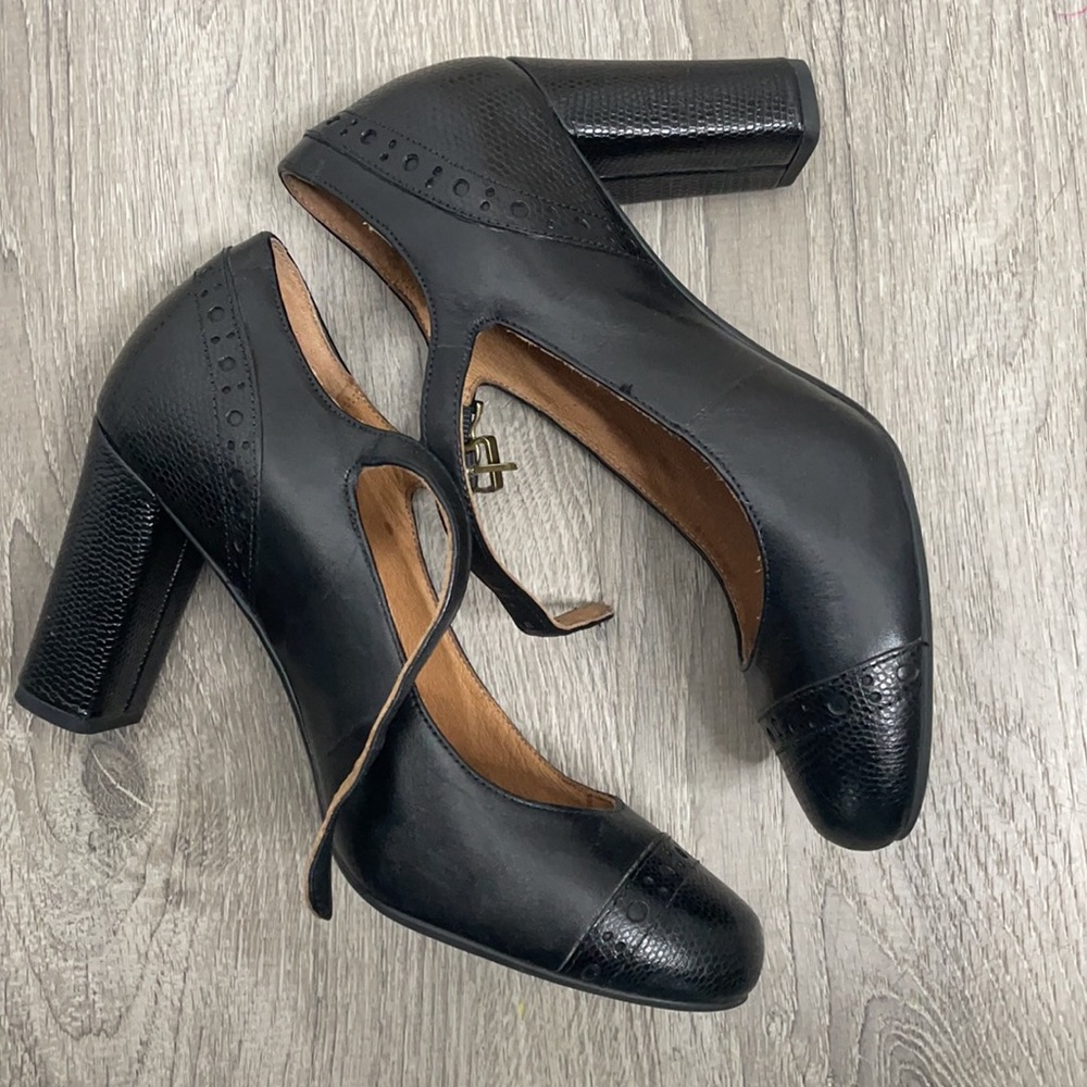 Clarks Indigo Womens Black Leather Lizard Print Mary Jane Pumps 6